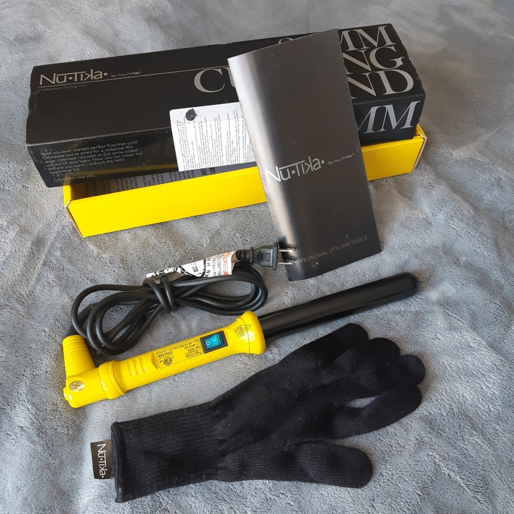 Nutika hair curling wand